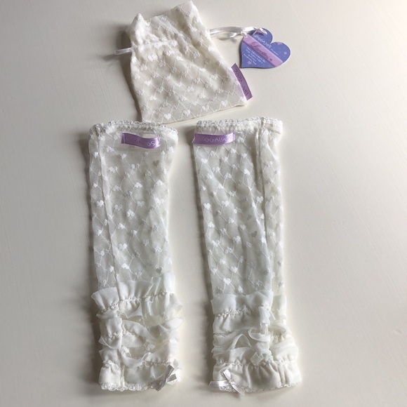 Janie And Jack | Booties + Baby Socks Bundle | 0-3 - Picture 4 of 15